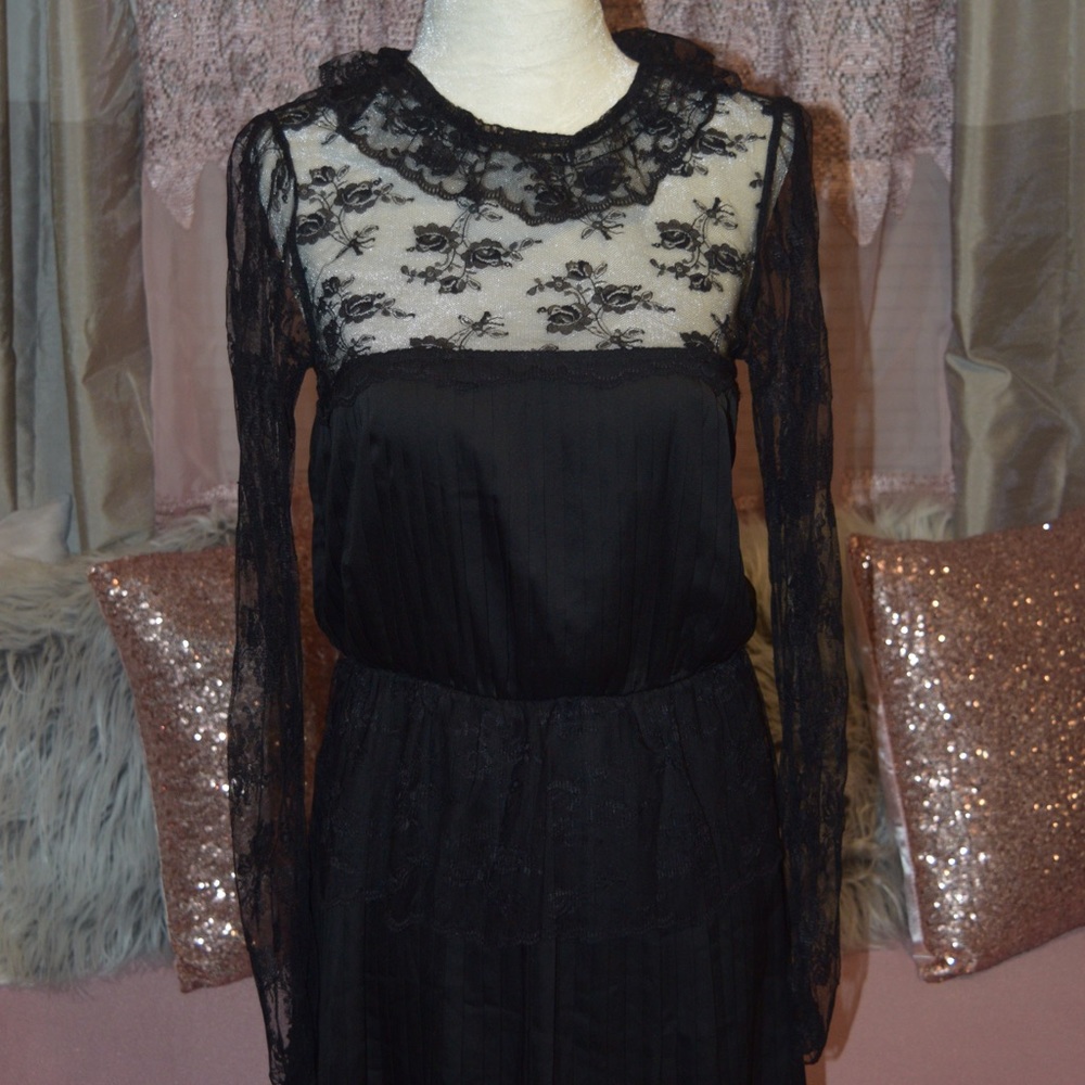 ✨Free People Black Laced Dress✨